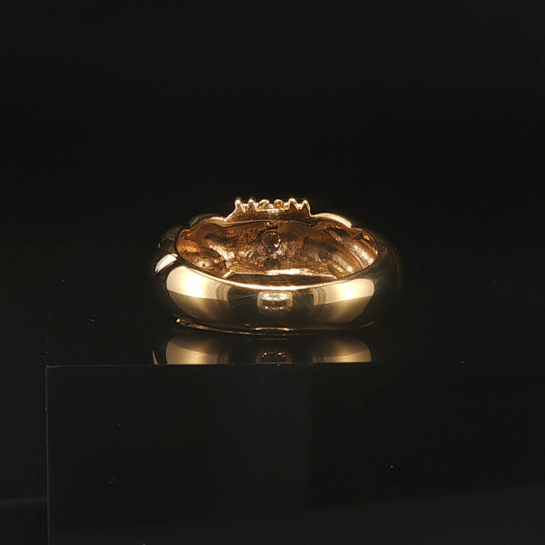 18k Yellow Gold and 0.36cttw Three Diamond Twist Band Ring Size 6