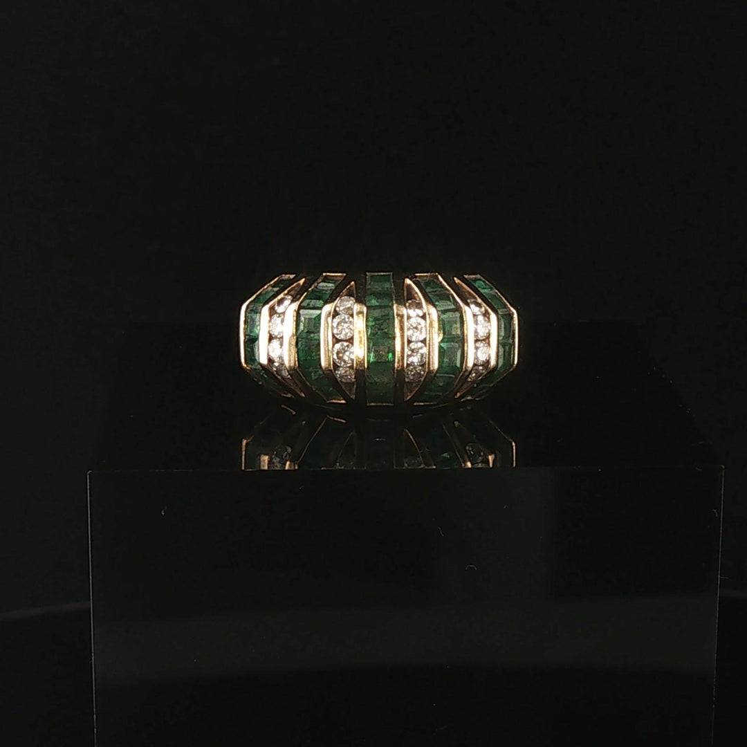 14k Yellow Gold Emerald and 0.26cttw Diamond Band Ring Size 6.5