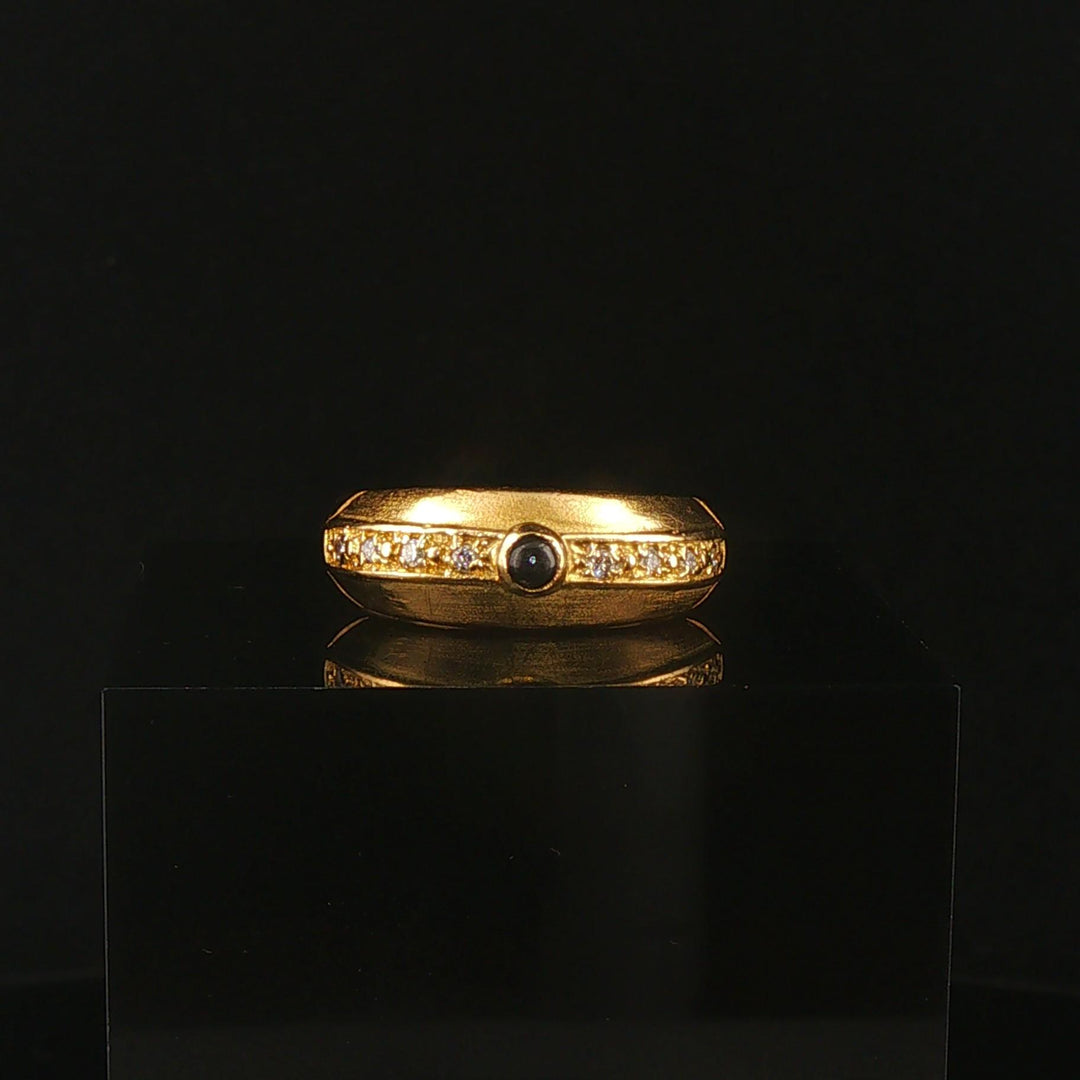 18k Yellow Gold Cabochon Sapphire and Diamond Vintage Band Ring Size 7.75