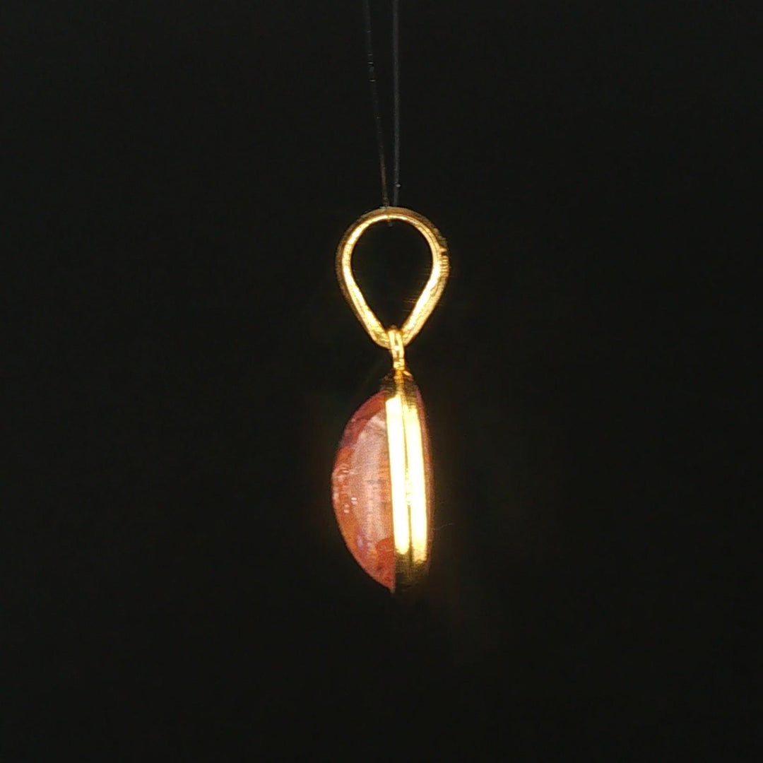 18k Yellow Gold and Cabochon Rose Quartz Pendant