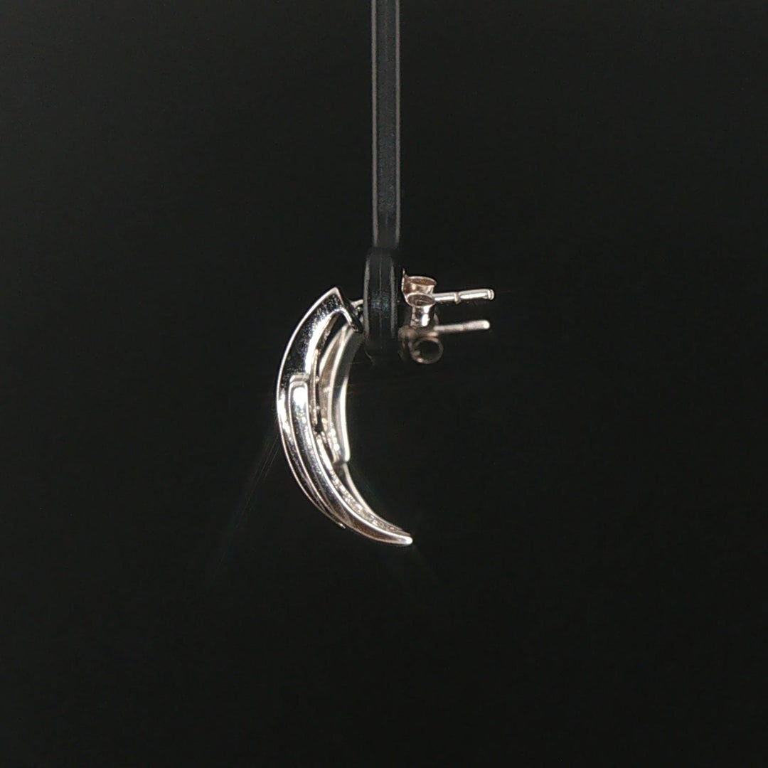 10k White Gold 0.50cttw Round and Baguette Cut Diamond Earrings
