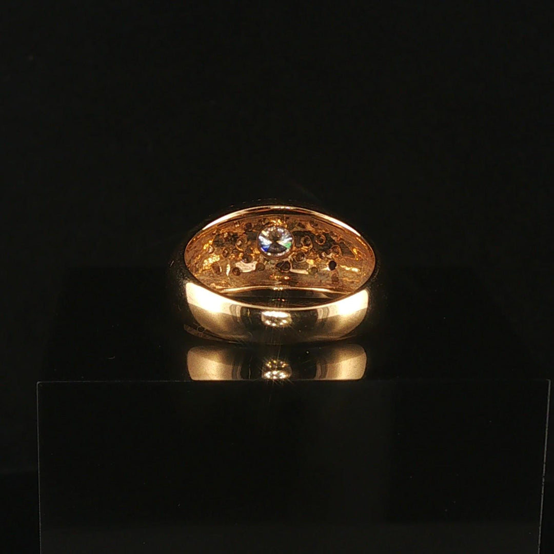 18k Yellow 0.35ct Bezel Set Center Diamond and 0.38cttw Diamod Ring Size 5.75