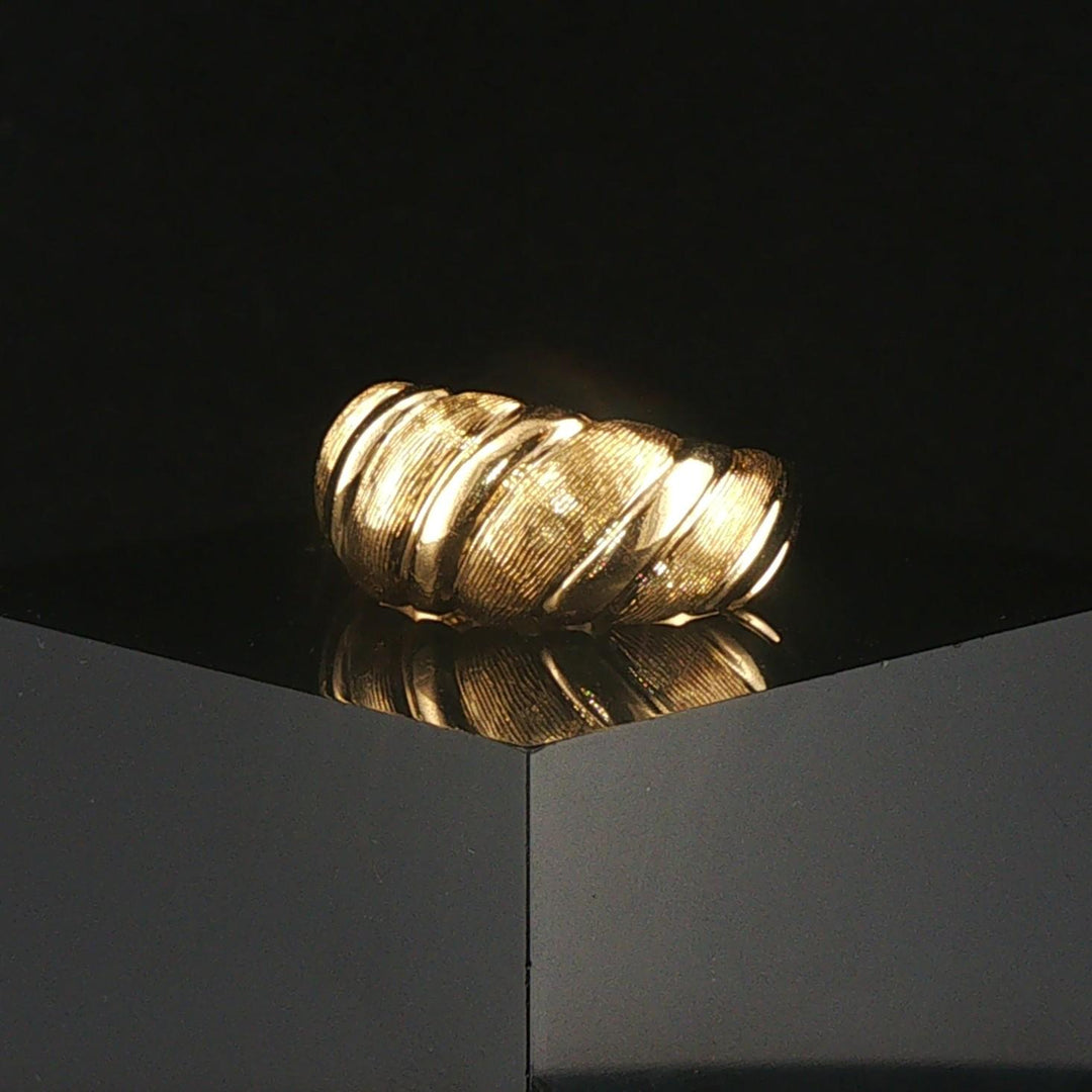 18k Yellow Gold 5.8g Solid Graduated Croissant Ring Italy Size 6