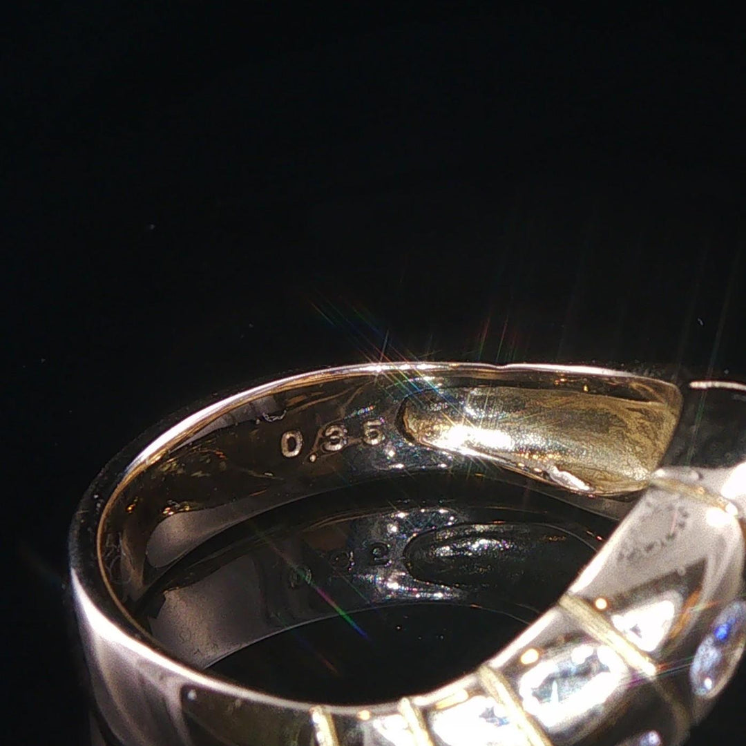 18k Yellow Gold and 0.35cttw Pave Set Diamond Curved Band Ring Size 5