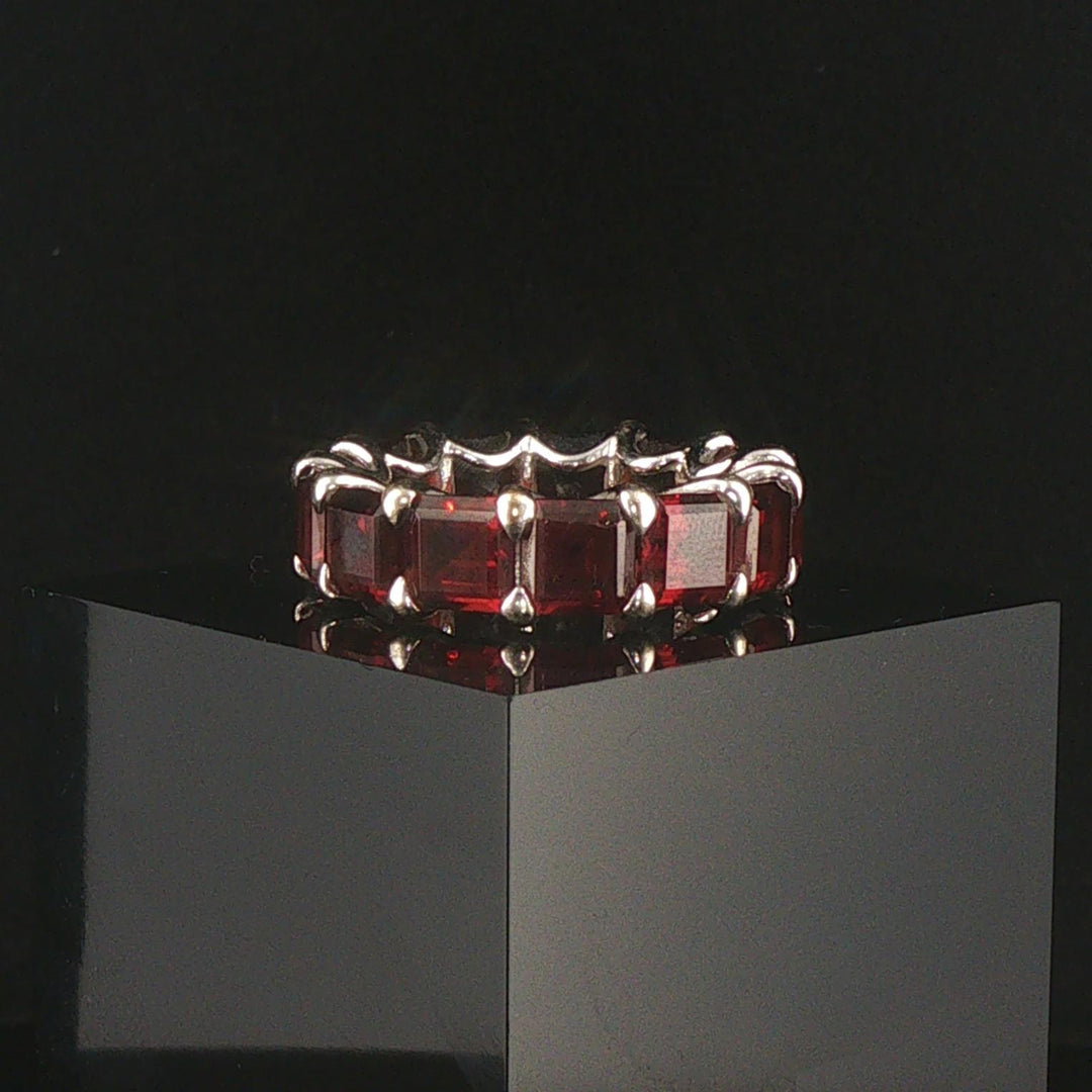 14k White Gold and 15.6cttw Square Cut Garnet Oversized Band Ring Size 8