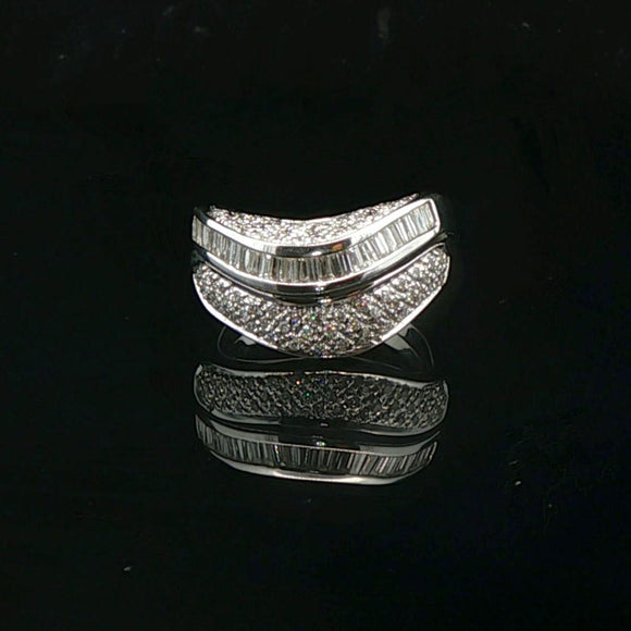 14k White Gold 1.5cttw Round and Baguette Diamond Curved Band Ring Size 7