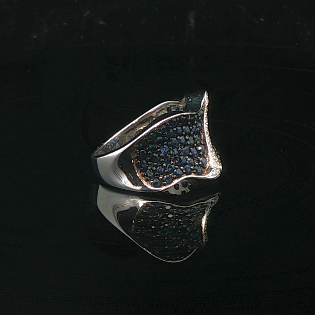 14k White Gold Blue Sapphire and Diamond Curved Band Ring Size 7