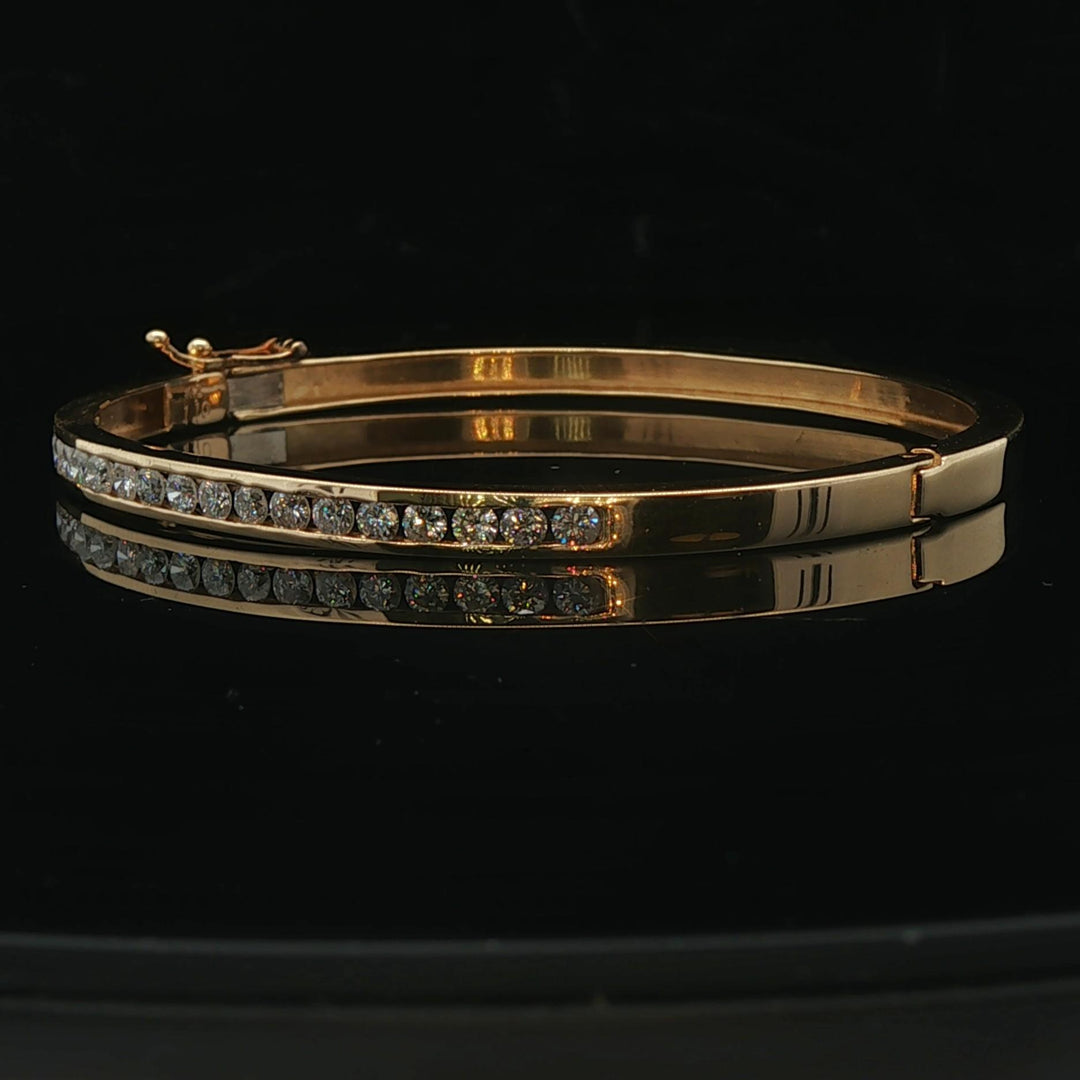 18k Yellow Gold and 1.10cttw Diamond Solid Bangle Bracelet 6.5"