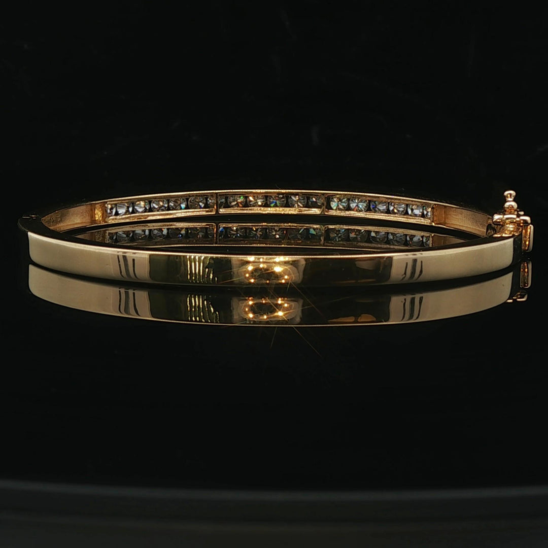 18k Yellow Gold and 1.10cttw Diamond Solid Bangle Bracelet 6.5"