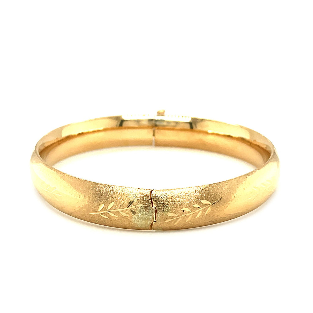 Brand New Classic Floral Carved Bangle in 14k Yellow Gold (10.00 mm)