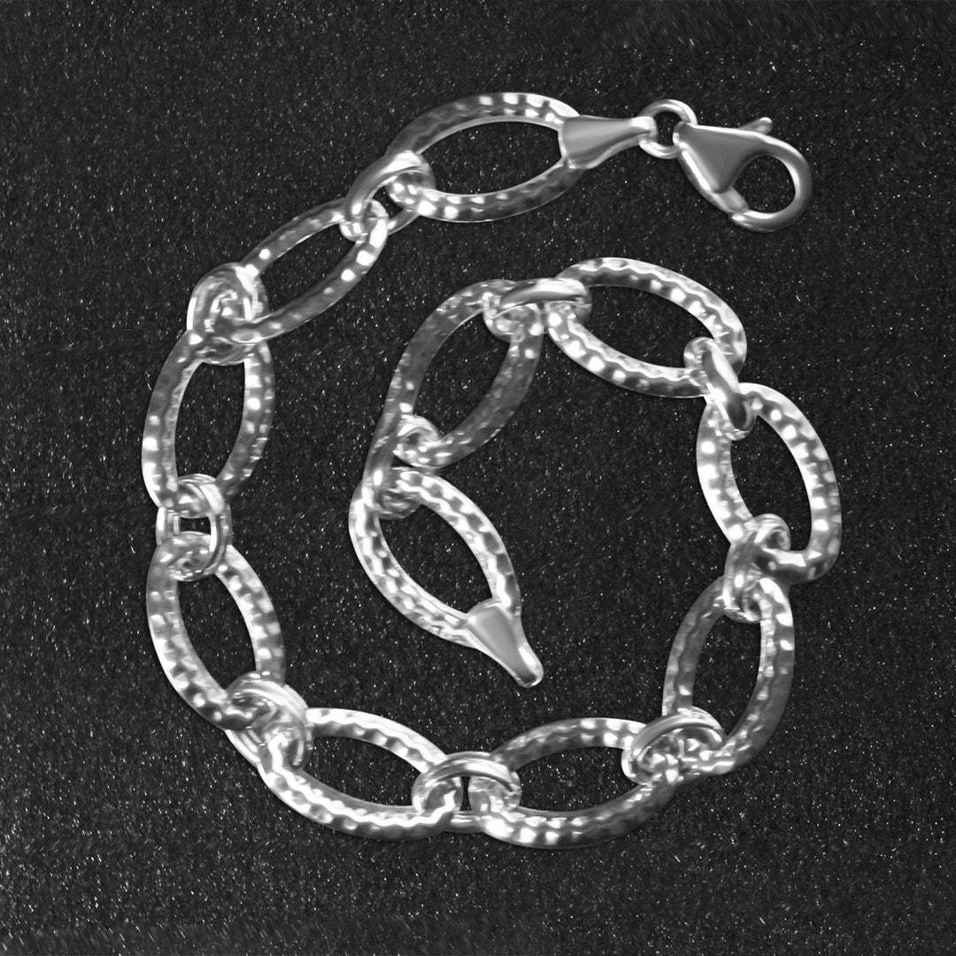 Brand New Textured Oval Link Bracelet in 14k White Gold (8.60 mm)