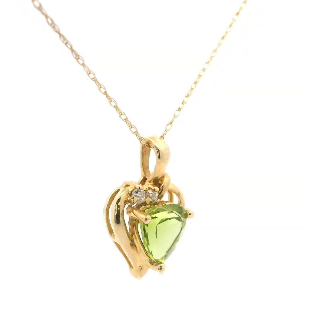 10k Yellow Gold Peridot and Diamond Heart Pendant Necklace 18"