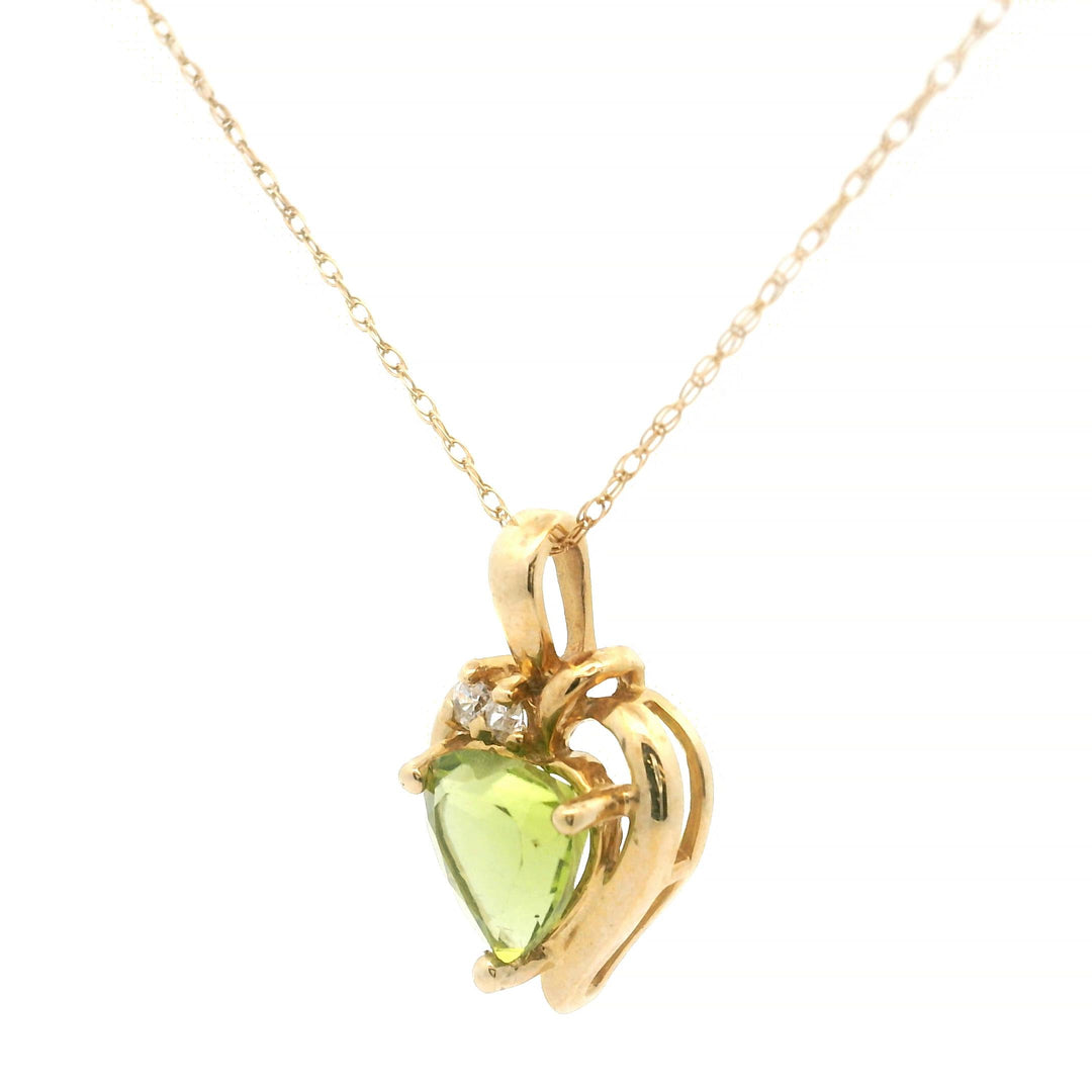 10k Yellow Gold Peridot and Diamond Heart Pendant Necklace 18"