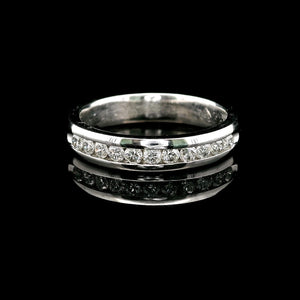 18k White Gold and 0.50cttw Channel Set Diamond Band Ring Size 5