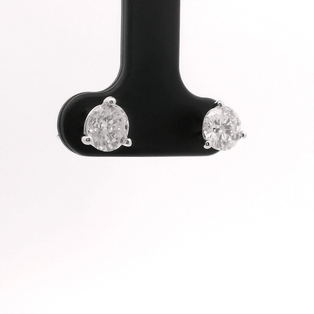 Brand New 1.55cttw Natural Diamond Stud Earrings in 14k White Gold