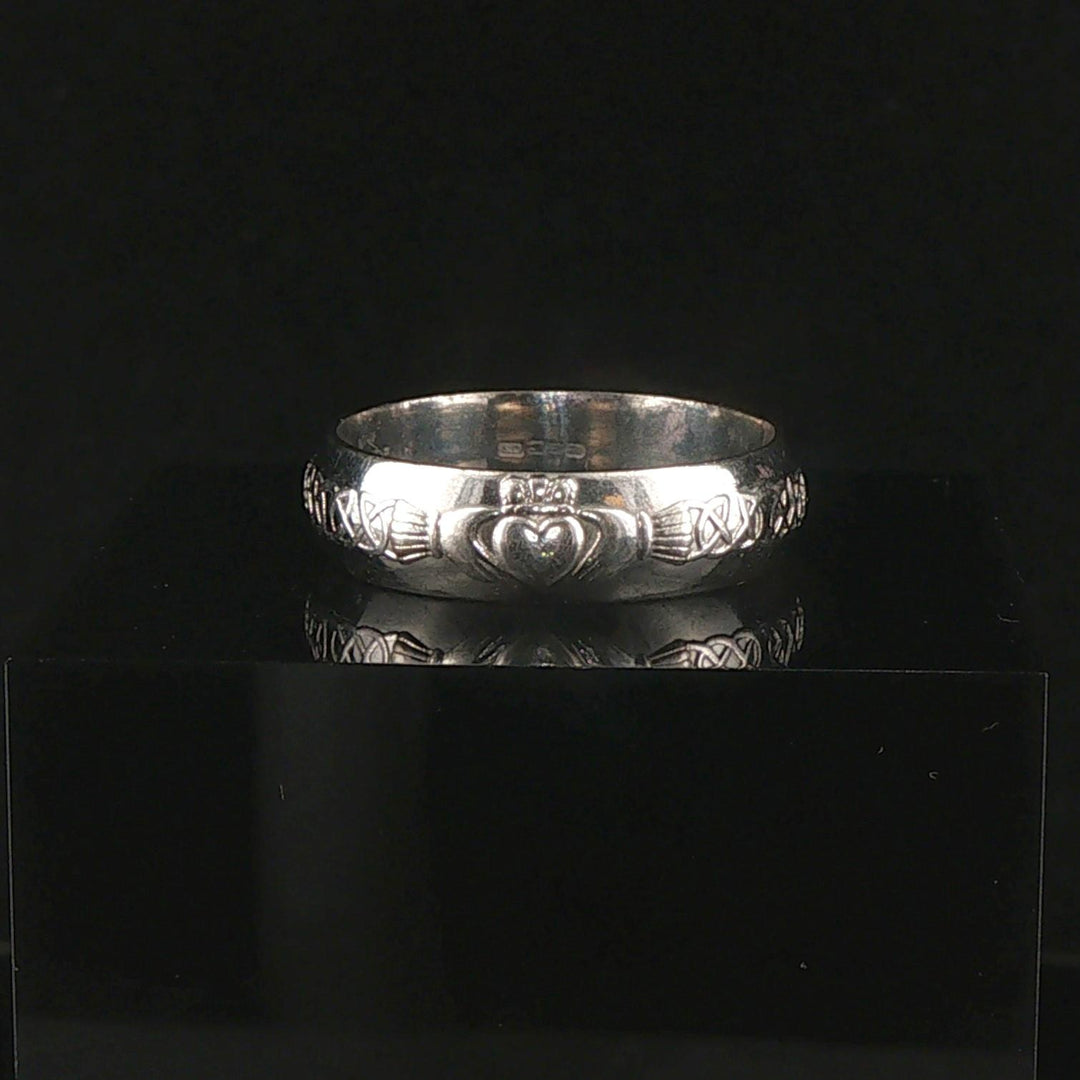 18k White Gold 6.5g Solid Vintage 6mm Claddagh Band Ring Ireland Size 9