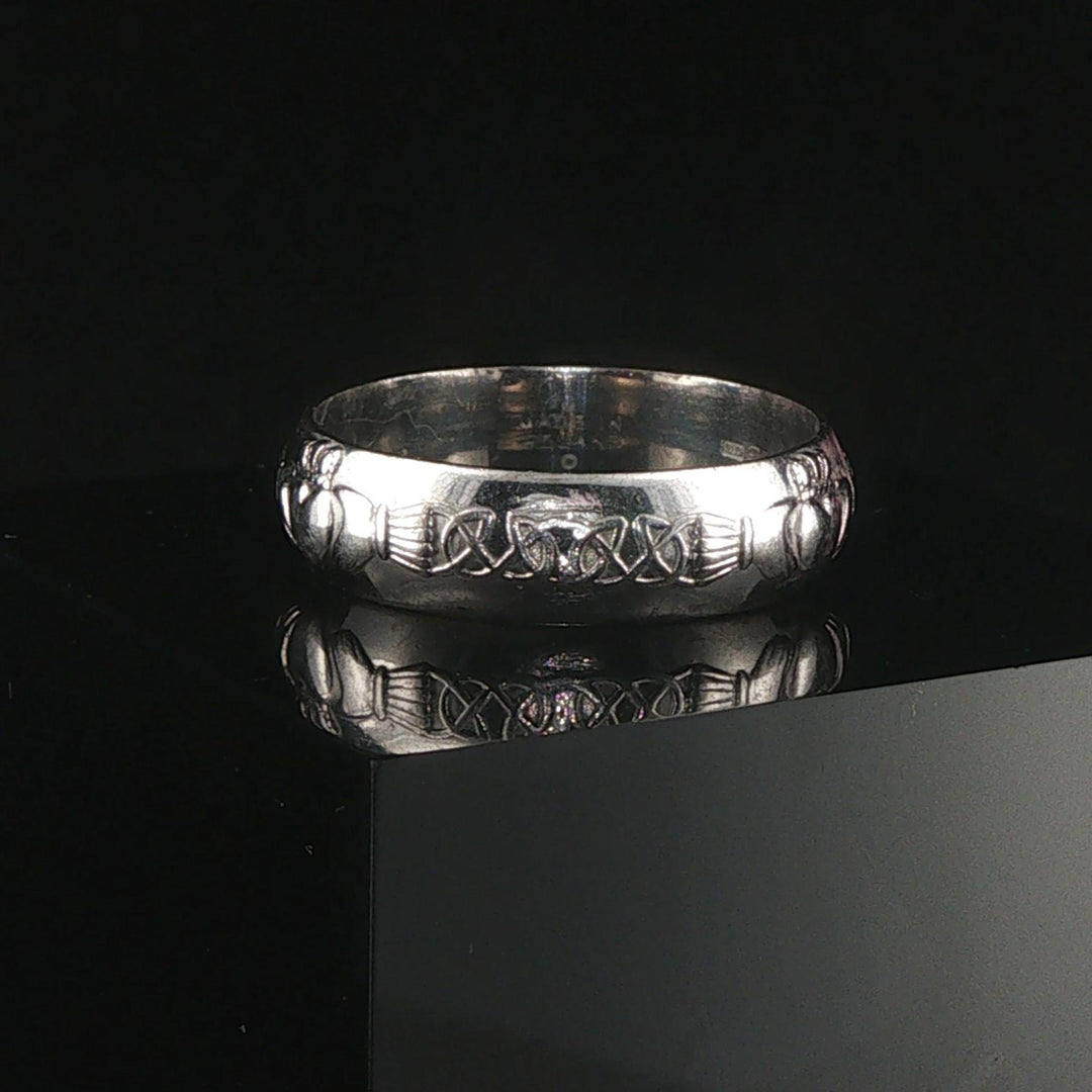 18k White Gold 6.5g Solid Vintage 6mm Claddagh Band Ring Ireland Size 9