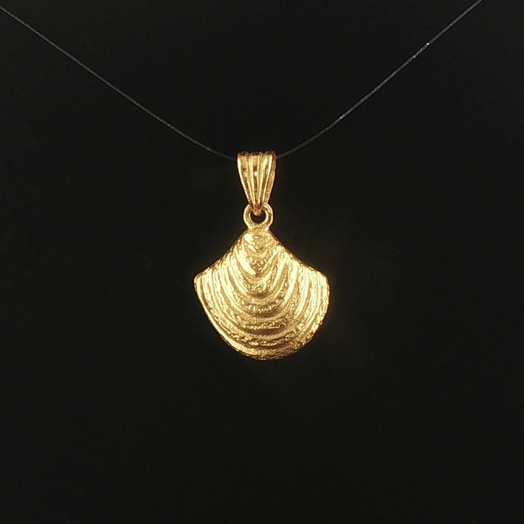 24k Pure Yellow Gold 3.1g Solid Scallop Shell Pendant
