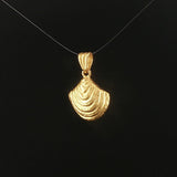 24k Pure Yellow Gold 3.1g Solid Scallop Shell Pendant