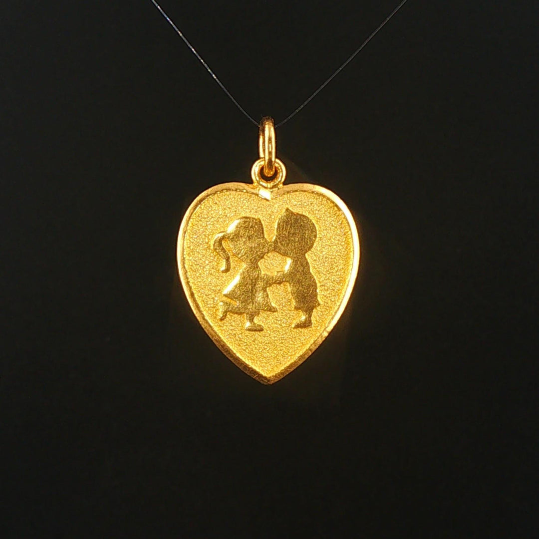 24k Pure Yellow Gold 8.8g Solid Boy and Girl Kissing Heart Charm Pendant