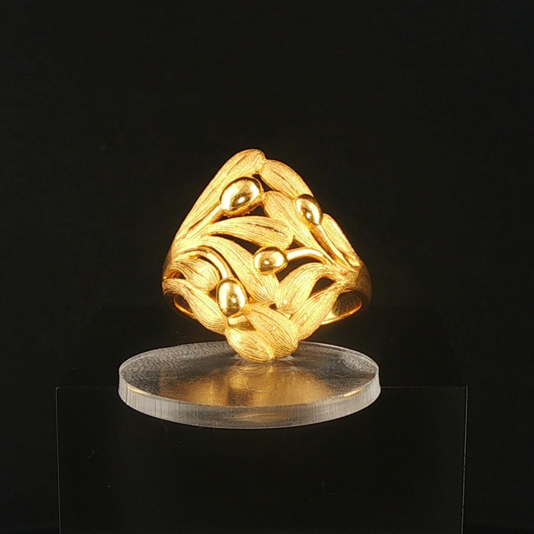 24k Pure Yellow Gold 9.7g Solid Fancy Floral Ring Thailand Size 9.5