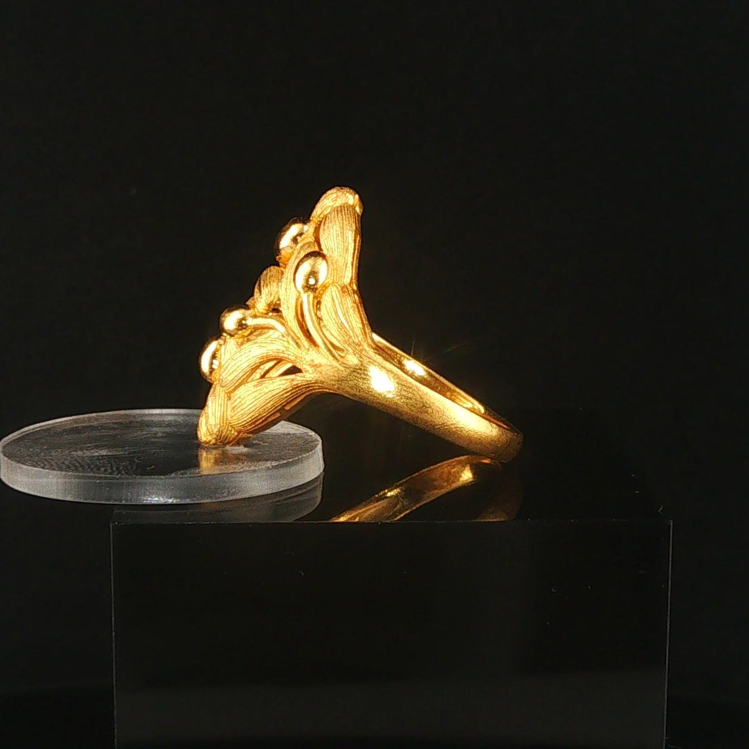 24k Pure Yellow Gold 9.7g Solid Fancy Floral Ring Thailand Size 9.5