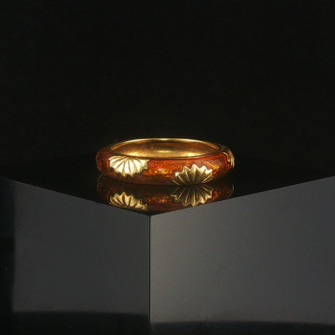 18k Yellow Gold and Enamel 5.3g Vintage Band Ring Size 6.25