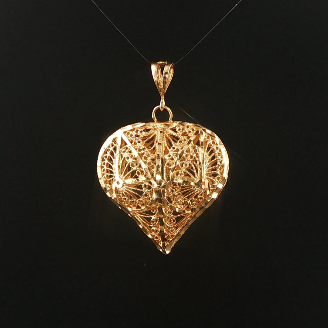 14k Yellow Gold 9.2g Vintage Diamond Cut Large Heart Pendant 1.75"