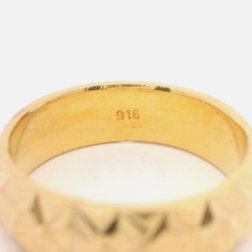 22k Yellow Gold 6.4g Ladies Sparkling Fancy Band Ring Size 4.75