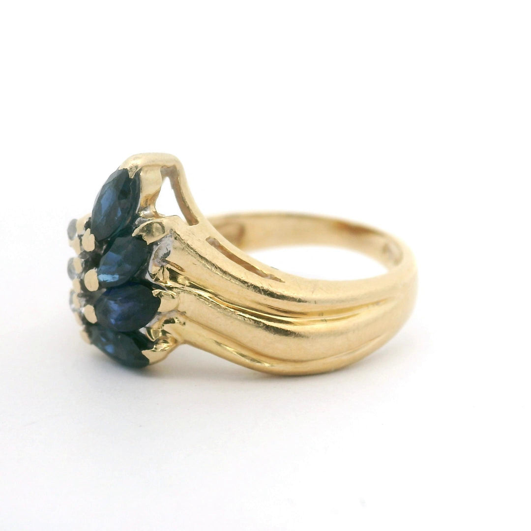 14k Yellow Gold 3g Blue Sapphire and Diamond Ring Size 4.25