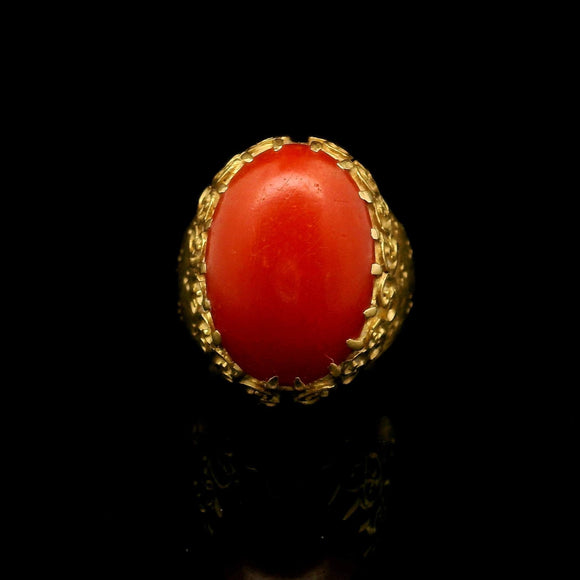 14k Yellow Gold and Cabochon Coral 7.7g Vintage Ring Size 4.75