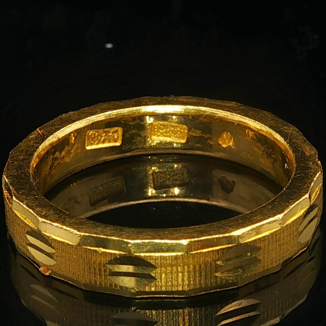 24k Pure Yellow Gold 8.8g Solid 4mm Diamond Cut Band Ring Size 6.25