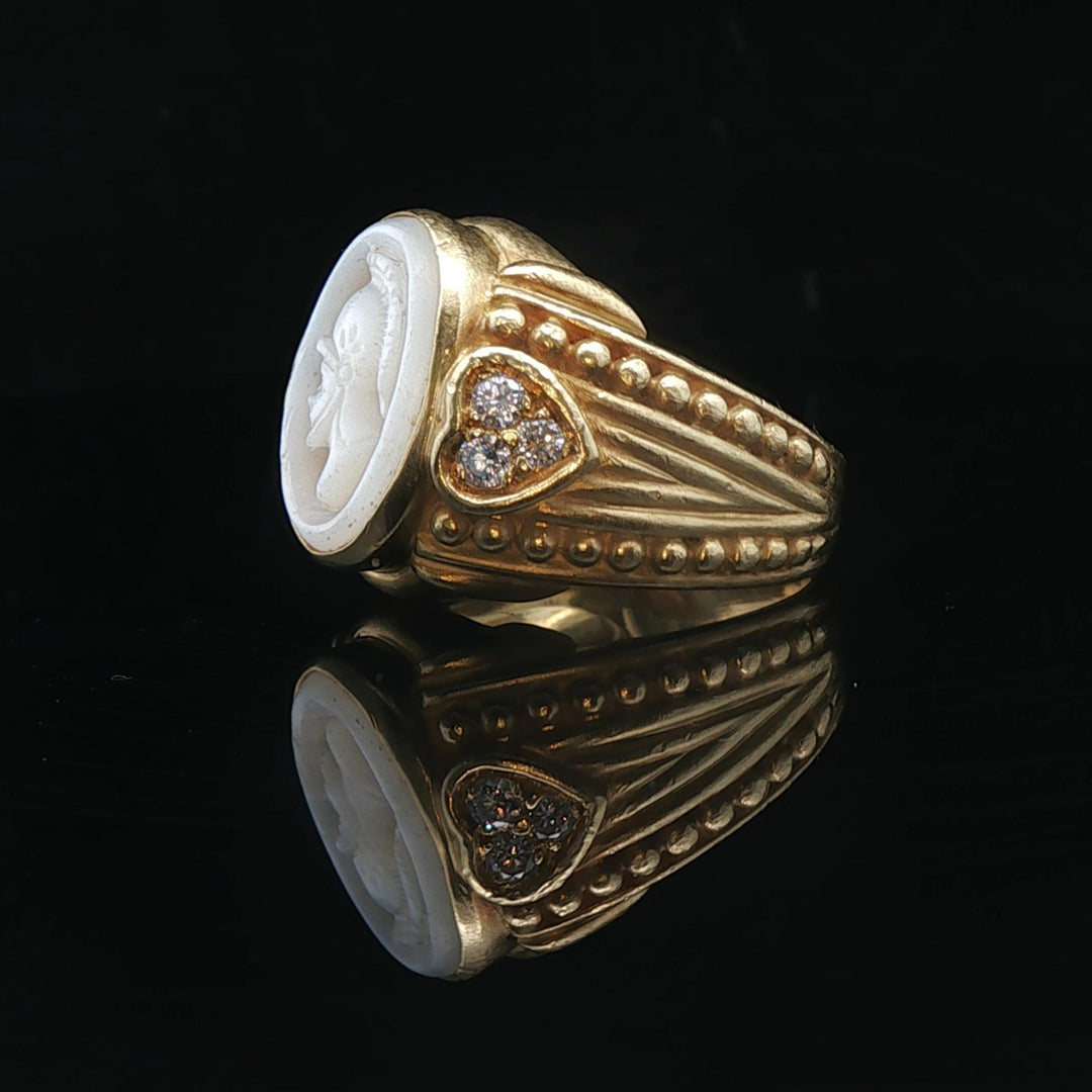 Judith Ripka 18k Yellow Gold Mother of Pearl and Diamond Intaglio Ring Size 9