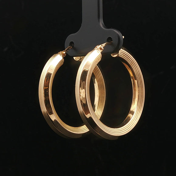 18k Yellow Gold 5.6g Ladies Hollow Ribbed Hoop Earrings 1.25