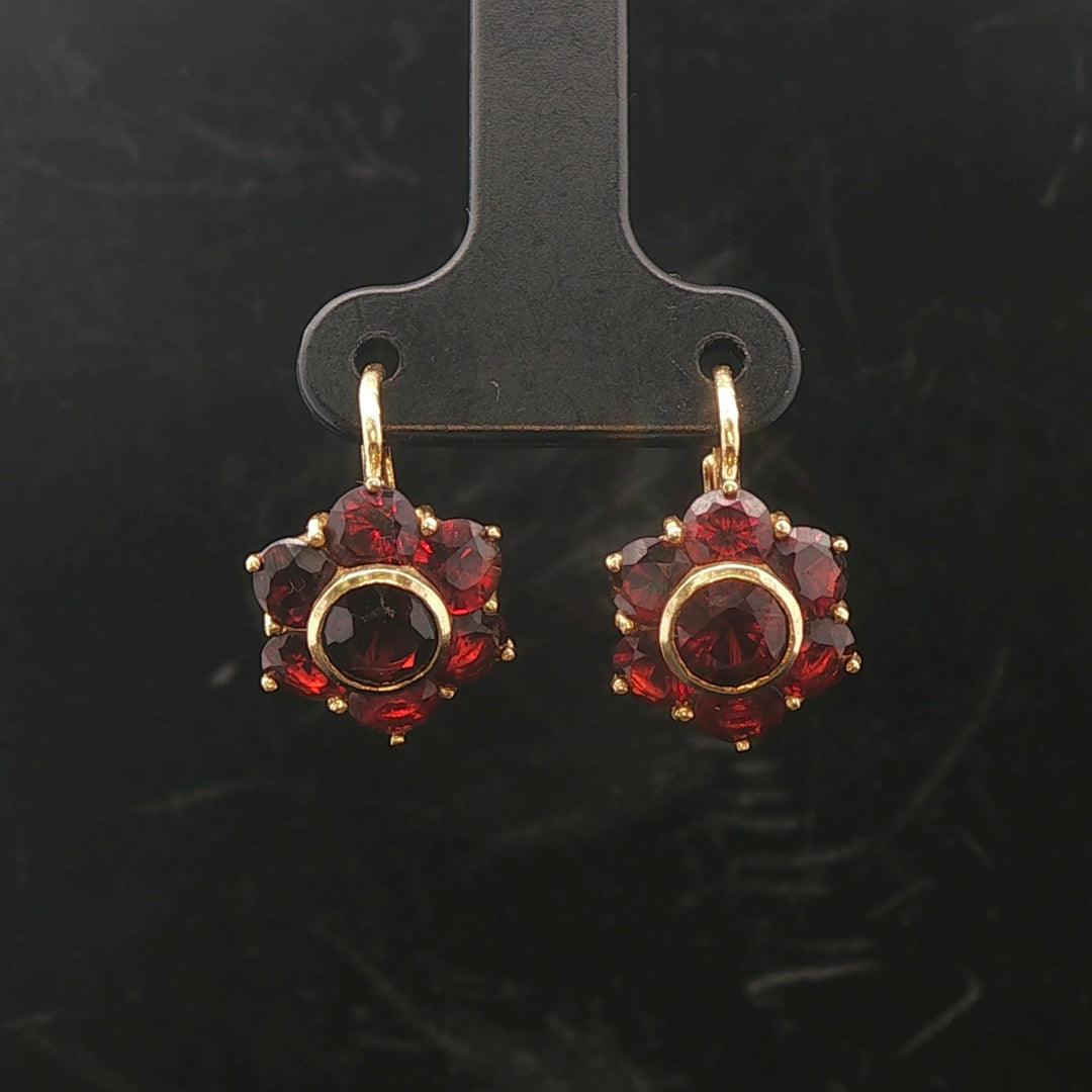 18k Yellow Gold and Red Garnet 5g Vintage Floral Drop Earrings Italy