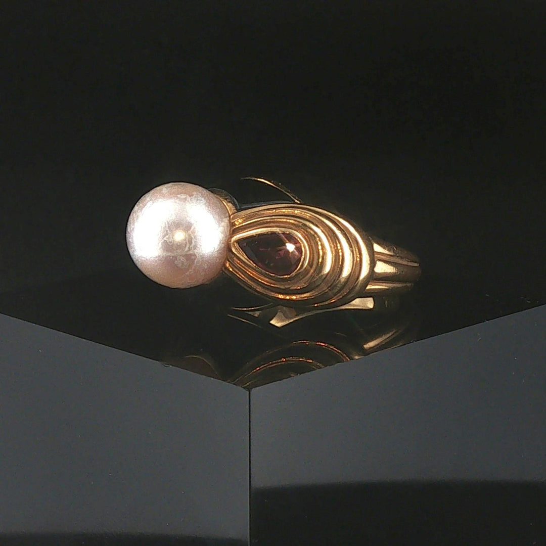 18k Yellow Gold Pearl Red Garnet and Enamel Vintage Ring Size 6.25
