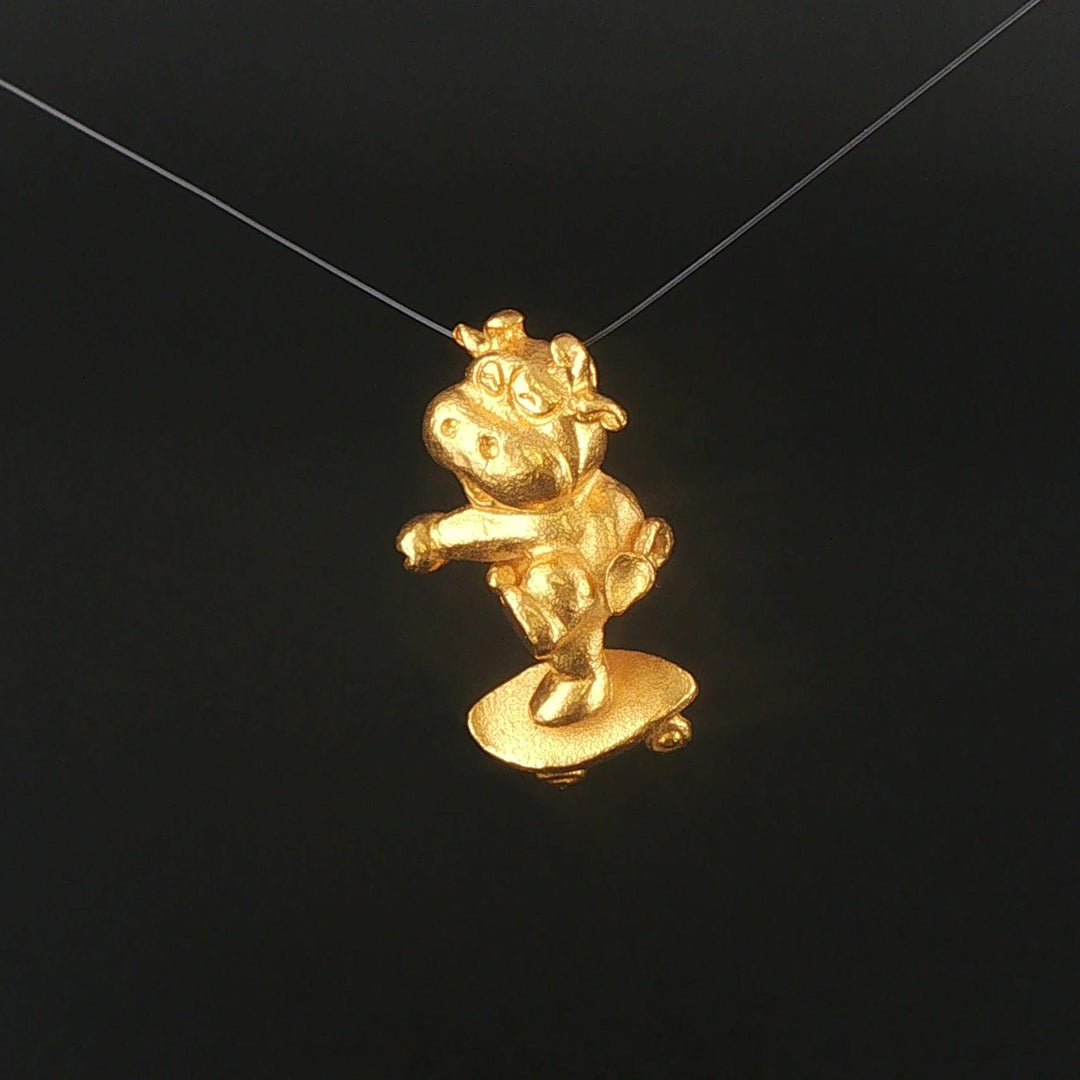 24k Pure Yellow Gold 5.2g Solid Pig on a Skateboard Pendant