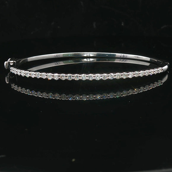 14k White Gold and 1cttw Diamond 10.4g Oval Bangle Bracelet 6.5