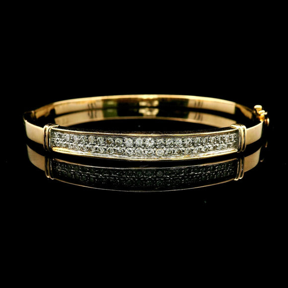 18k Yellow Gold and 0.77cttw Diamond Bangle Bracelet 6.5