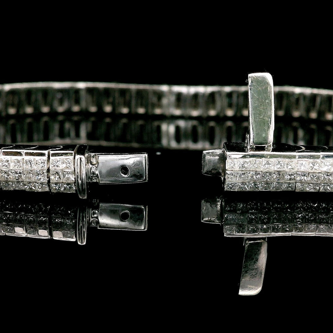 18k White Gold and 8cttw Diamond Heavy 23.6g Ladies Bracelet 7"