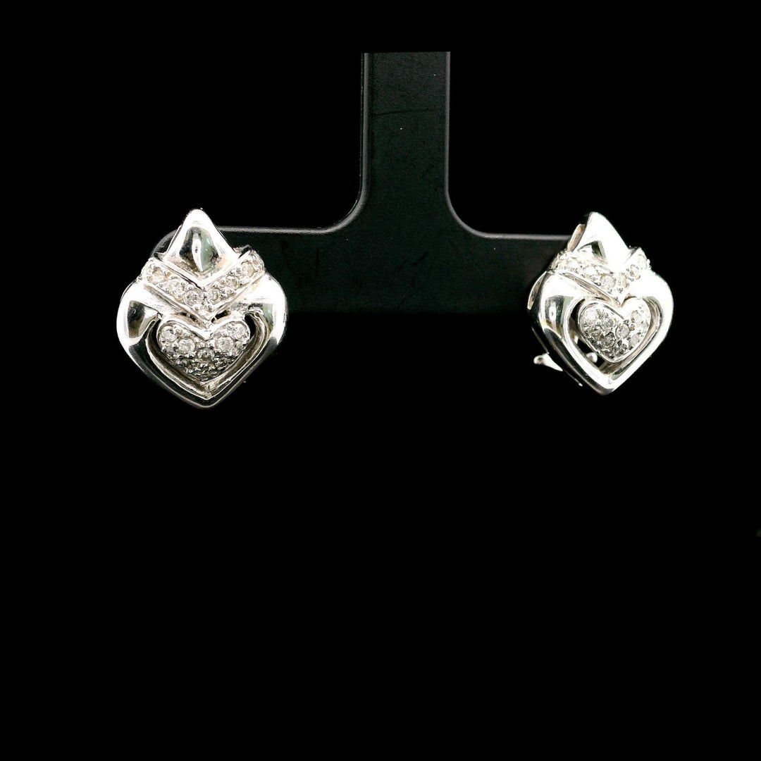 18k White Gold and 0.50cttw Diamond Heart Stud Earrings