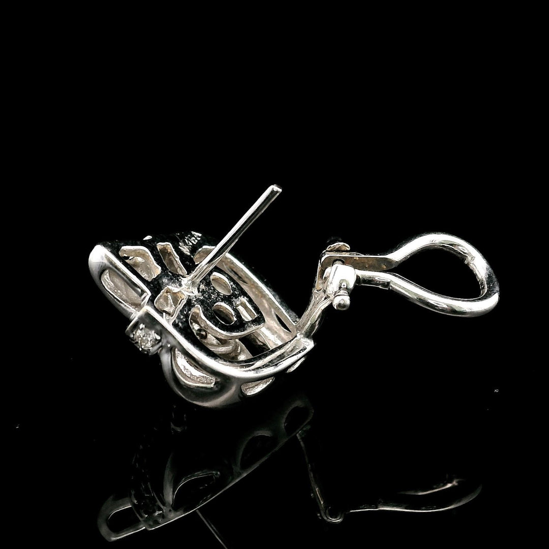 18k White Gold and 0.50cttw Diamond Heart Stud Earrings