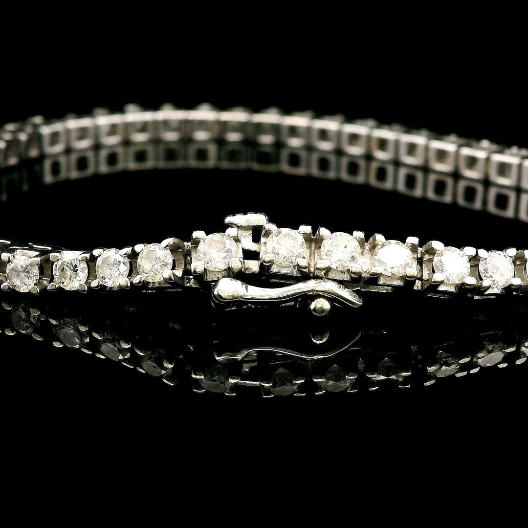 14k White Gold and 3.5cttw Diamond Tennis Bracelet 7"