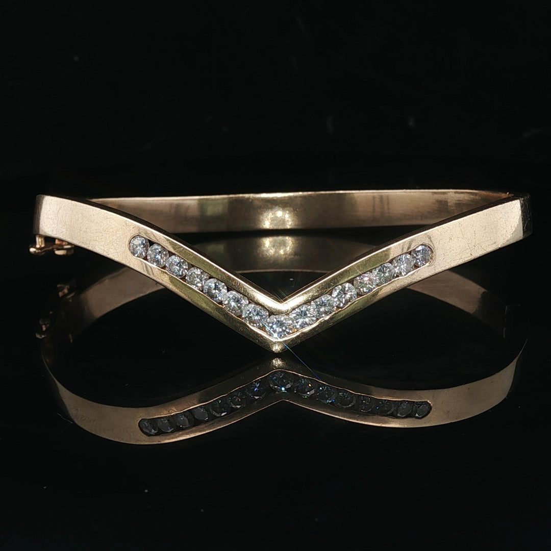 14k Yellow Gold and 1.5cttw Diamond Heavy Solid 32.6g V Bangle Bracelet 7.25"