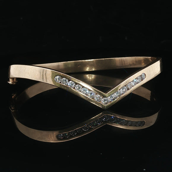 14k Yellow Gold and 1.5cttw Diamond Heavy Solid 32.6g V Bangle Bracelet 7.25