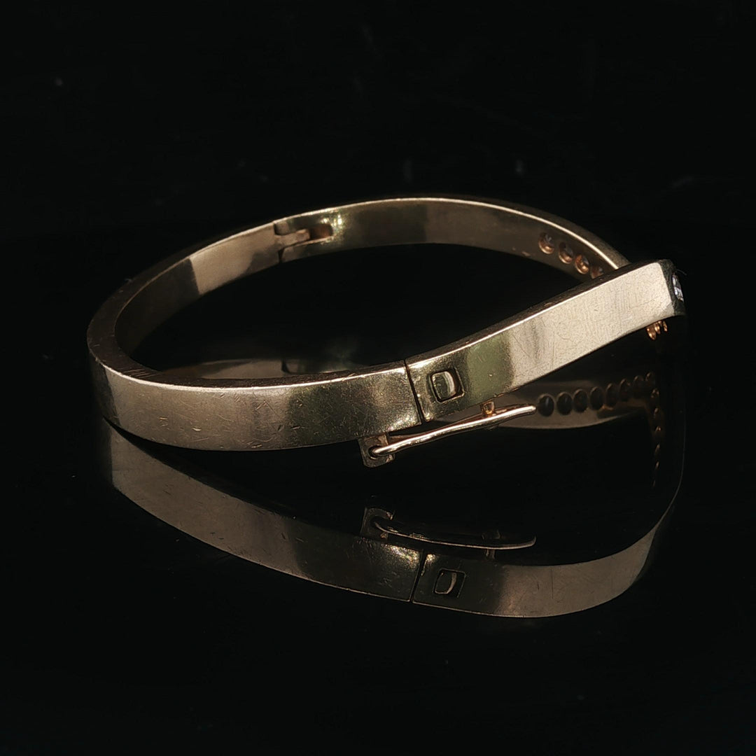 14k Yellow Gold and 1.5cttw Diamond Heavy Solid 32.6g V Bangle Bracelet 7.25"