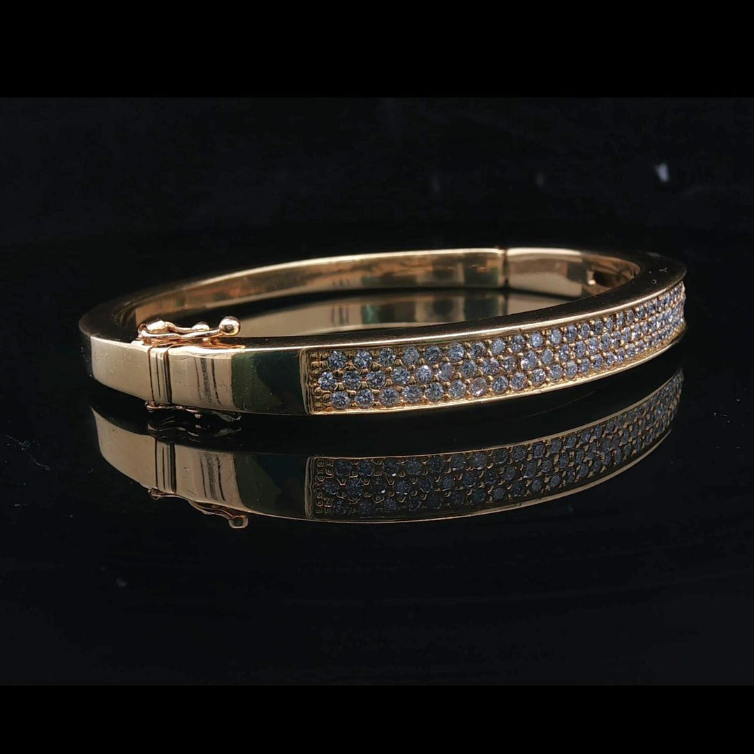 18k Yellow Gold and 2cttw Diamond 30.7g Solid Heavy Bangle Bracelet 6.75"