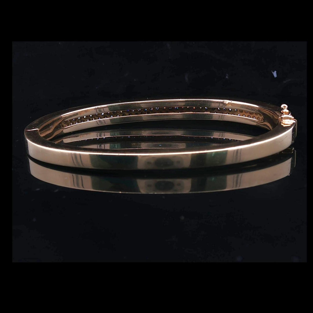 18k Yellow Gold and 2cttw Diamond 30.7g Solid Heavy Bangle Bracelet 6.75"