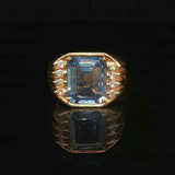 18k Yellow Gold Blue Topaz and Diamond 11.9g Ring Size 8