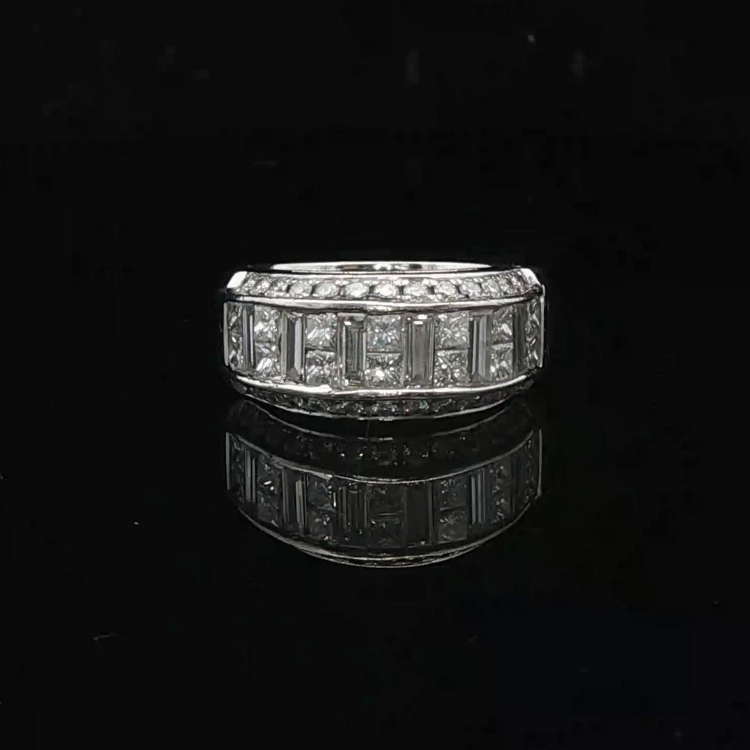 18k White Gold and 2cttw Diamond Heavy Vintage Ladies Ring Size 6